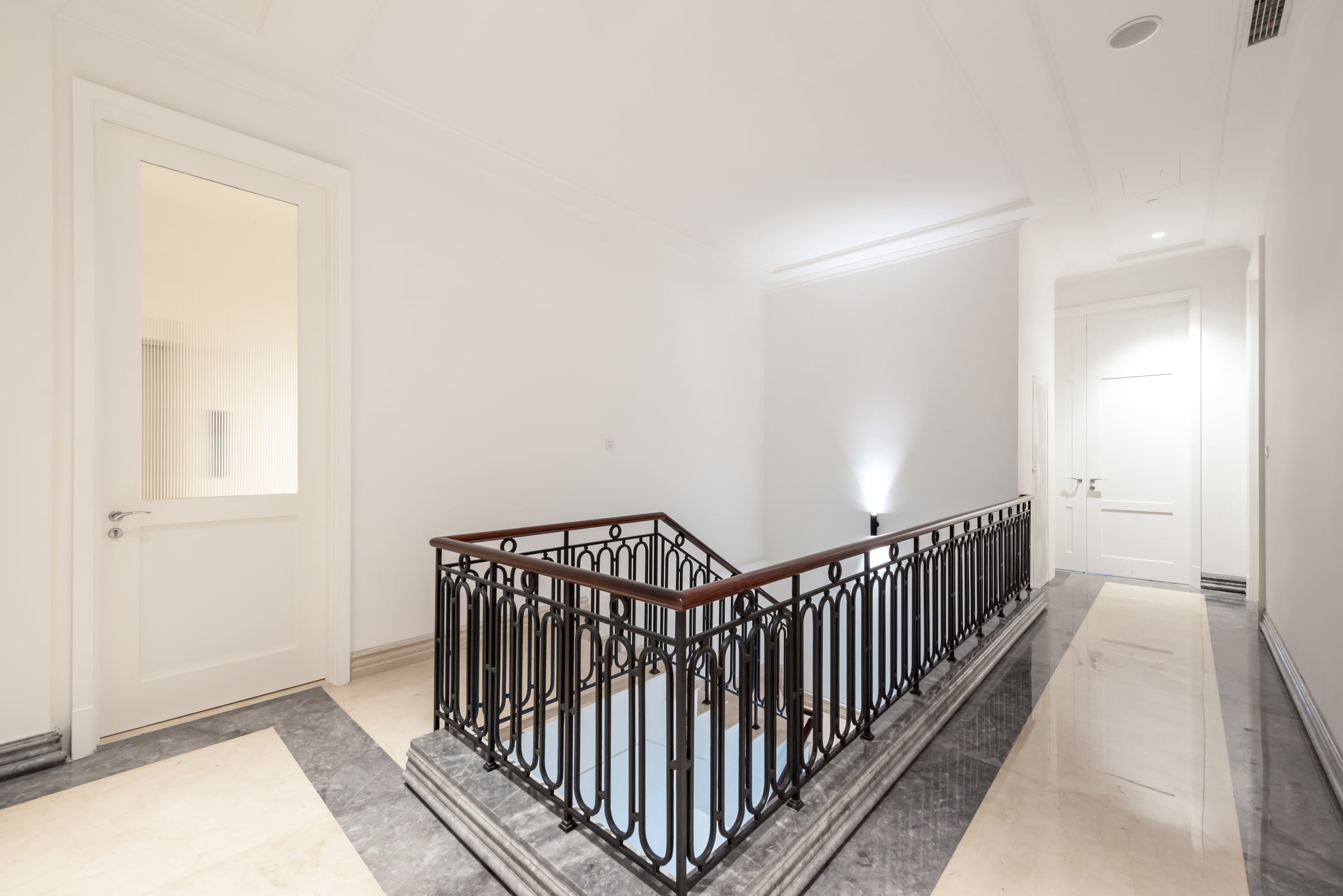Le Parc Residence Living Space
